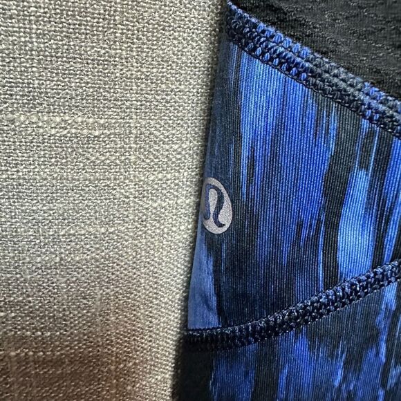 2/$30 Lululemon All Meshed Up 7/8 Leggings Size 4 Painted Animal Sprinkler Yoga - Picture 10 of 15